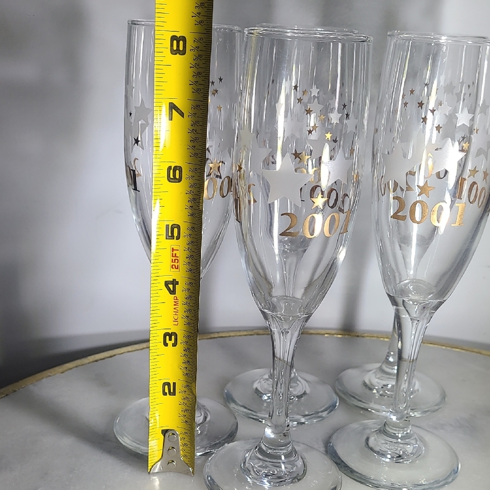Millennium Champagne Flutes 2001 - Picture 7 of 7